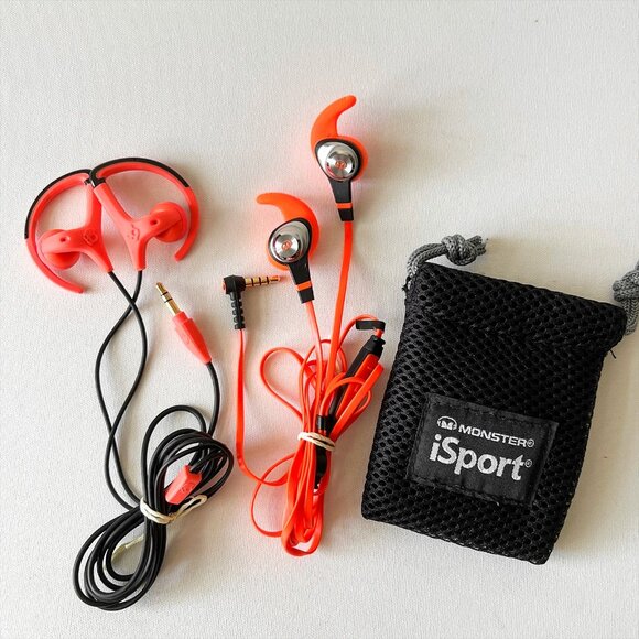 Monster iSport Strive In-Ear & Skullcandy Chops Active Grip Earphones Lot of 2 - Picture 1 of 8